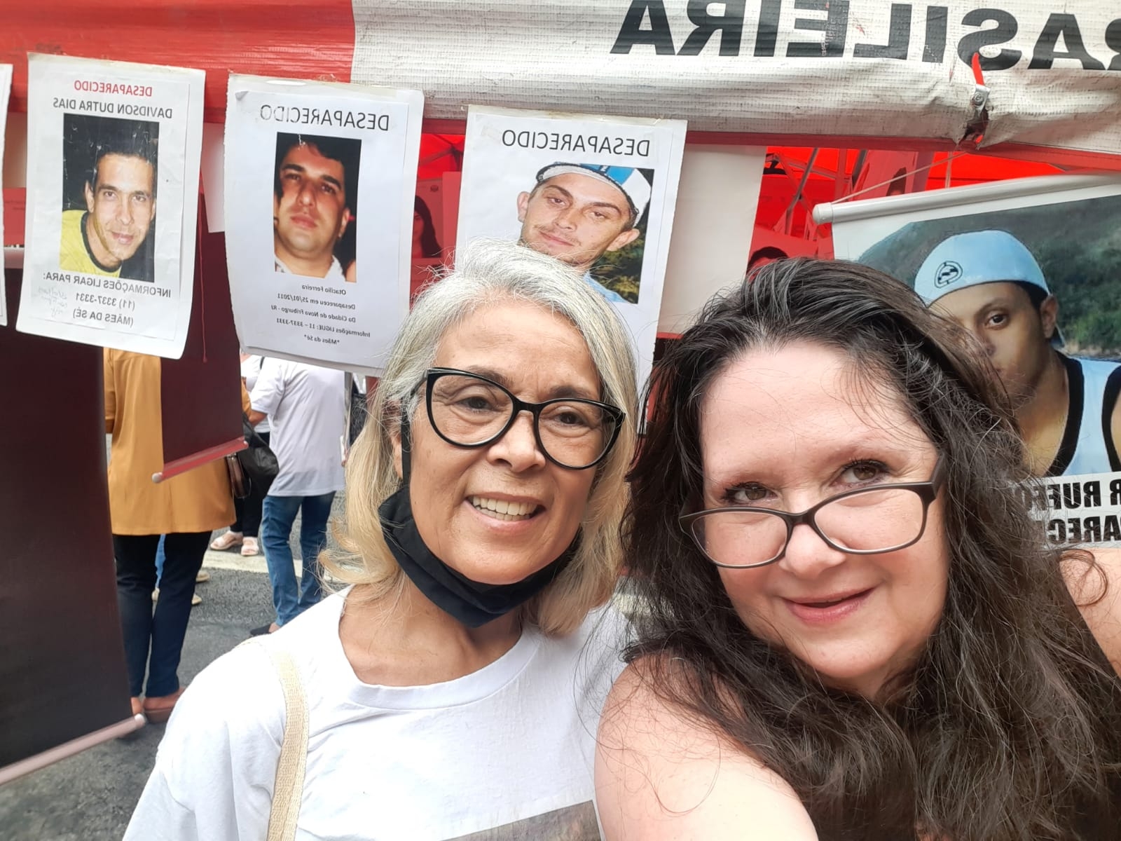 Maria Régia mãe do jovem Victor Ruffolo desaparecido há 13 anos e a Jornalista e uma das diretoras fundadoras do União de Vítimas Elizabeth Misciasci